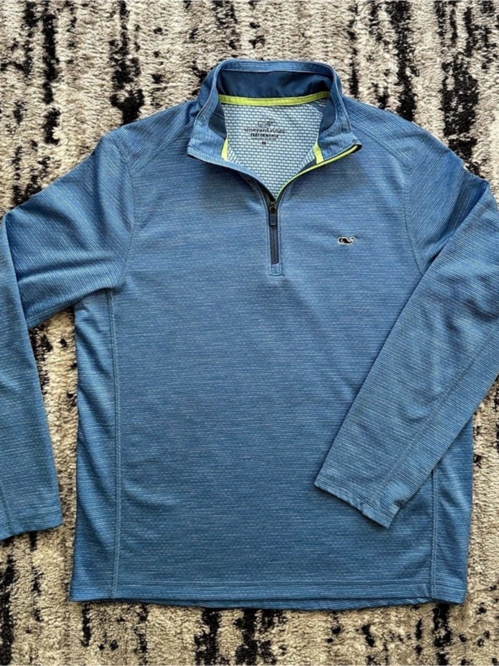 Vineyard Vines Men’s Performance 1/4 Zip – Medium